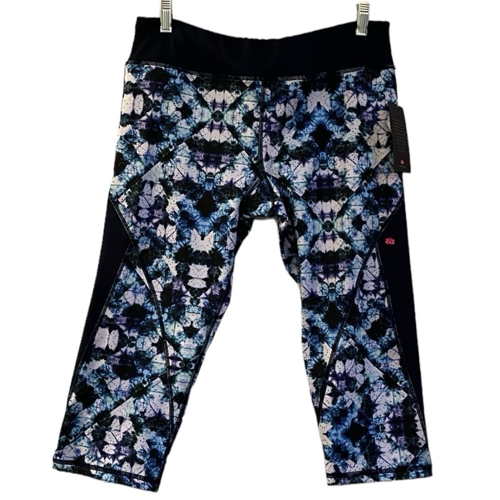 PINK LOTUS WORKOUT CAPRIS MOSAIC BLUE PURPLE SIZE LARGE NEW WITH TAGS